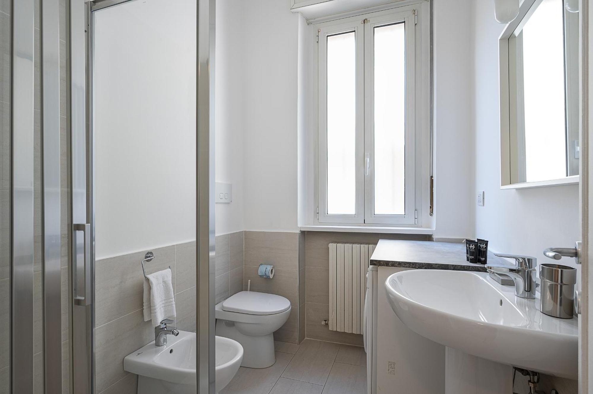 Classbnb - Ampio Appartamento A 1Km Da Citylife Milan Bagian luar foto
